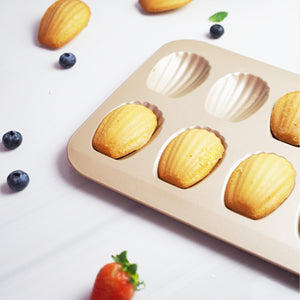 12 St Madeleine Bakform 12 Cavity Non-Stick Madeleine Baking Pan